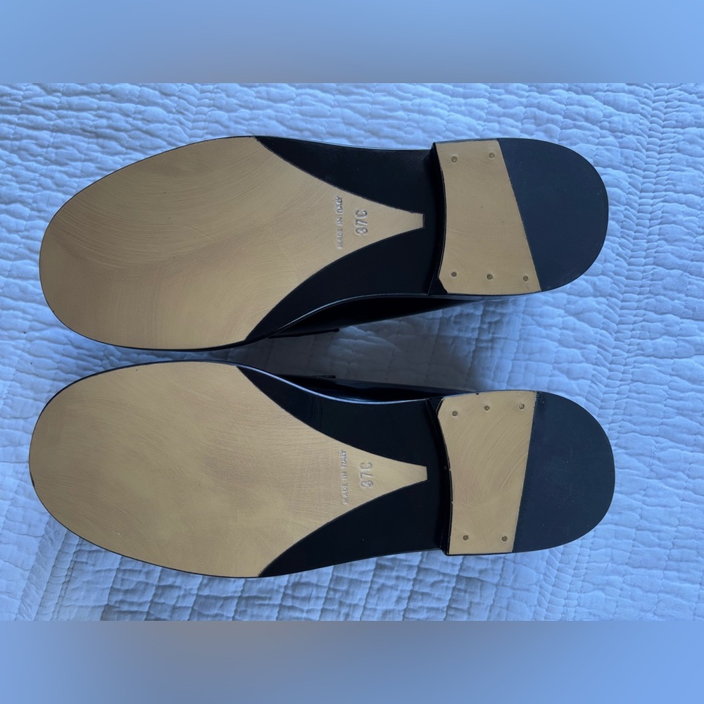 AUTH CHANEL BLACK PATENT LOAFER GOLD CHAIN SZ “37C” - Picture 2 of 6
